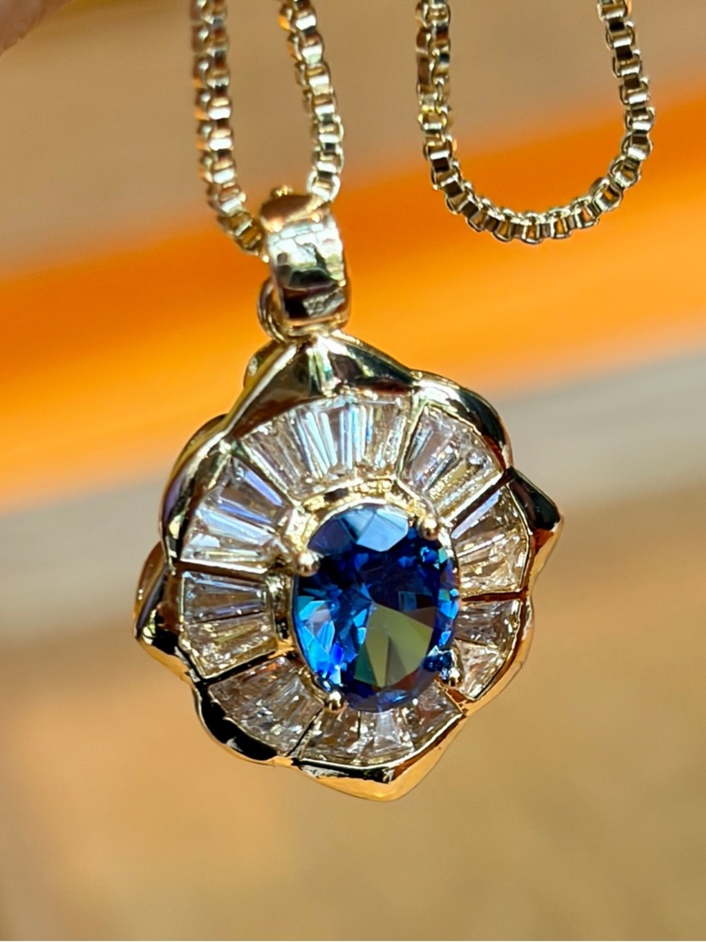 New Gold Tone Elegant Sapphire-Inspired cubic zirconia Pendant Necklace 17.7’’